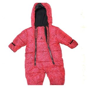 NIKE Air jordan Used once